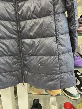 Moncler womens Puffer jacket navy • Pre-Owned [1155] - view 8