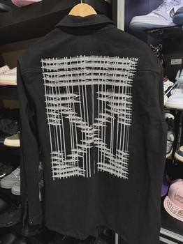 Off White Denim XL • Pre-Owned [7464] - view 2