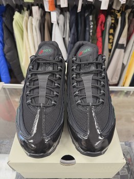 Nike Air Max 95 SP Undefeated Black • Pre-Owned [1480] - view 6