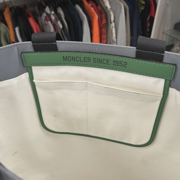 Moncler Gray AQ Tote Bag • Pre-Owned [3124] - view 4
