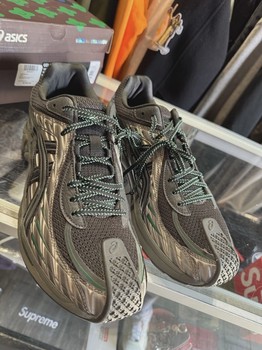 ASICS Gel-Flammae Kiko Kostadinov Gunmetal (Women's) • Pre-Owned [7567] - view 2