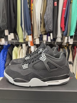 Air Jordan 4 Retro SE Black Canvas • Pre-Owned [6322] - view 3