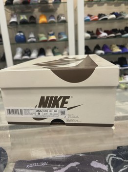 Jordan 1 Retro Low OG SP Travis Scott Canary (W) • Pre-Owned [4899] - view 3