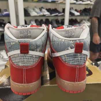 Nike SB Dunk High Shoe Goo • Pre-Owned [5653] - view 5