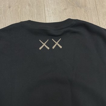 Kaws crewneck sweater • Pre-Owned [5686] - view 2