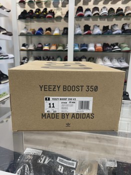 adidas Yeezy Boost 350 V2 Light • Pre-Owned [0195] - view 3