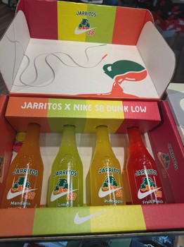 Nike SB Dunk Low Jarritos (With Drinks)  • Pre-Owned [7751] - view 5