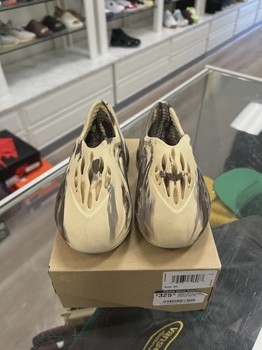 adidas Yeezy Foam RNNR MX Cream Clay (Infants) • Pre-Owned [6476] - view 2