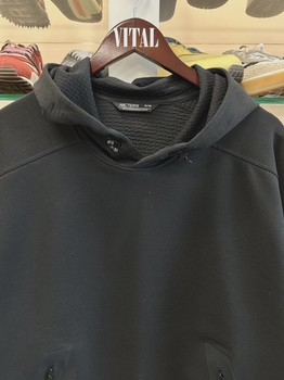 Arc'teryx Leston black hoodie • Pre-Owned [7845] - view 2