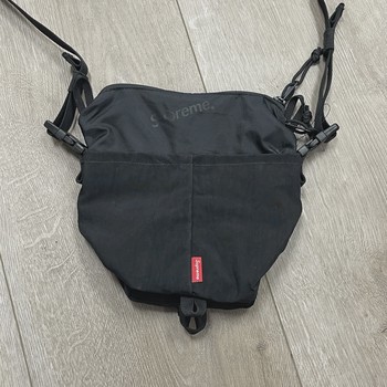 Supreme Neck Pouch Black Pre-Owned • Brand New [5888] - view 3