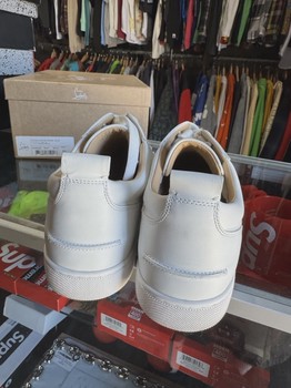 Christian Louboutin White  • Pre-Owned [3328] - view 3