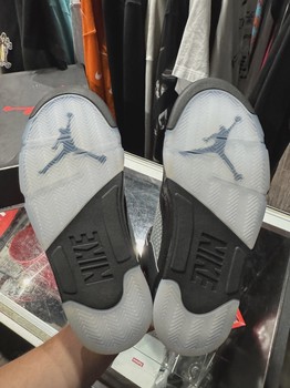 Air Jordan 5 Retro Original Black Metallic Reimagined • Pre-Owned [9926] - view 3