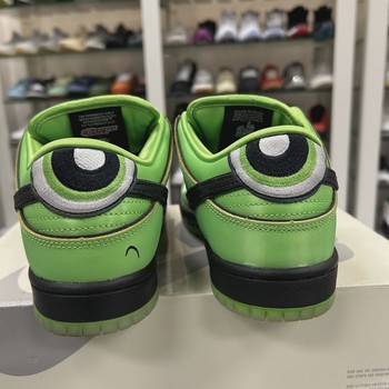 Nike SB Dunk Low The Powerpuff Girls Buttercup • Pre-Owned [1672] - view 5