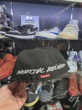 Supreme Futura New Era 7 1/8 • Brand New [3146] - view 2