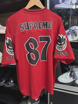 Supreme  Red Spitfire Jersey • Pre-Owned [7190] - view 2