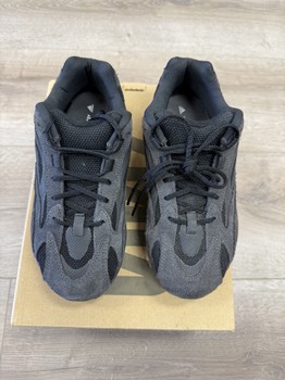 adidas Yeezy Boost 700 V Vanta (Kids) • Pre-Owned - view 4