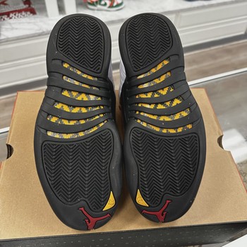 Air Jordan 12 Retro Taxi (2025) • Pre-Owned [5793] - view 7