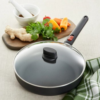 WOLL ECO LITE PFAS-FREE SAUTE PAN WITH LID - 28CM