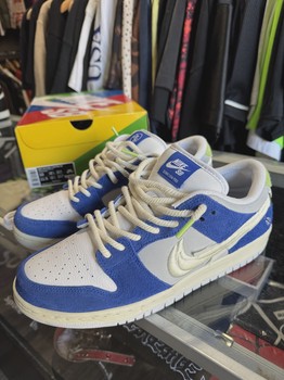 Nike SB Dunk Low Pro Fly Streetwear Gardenia • Pre-Owned [8978] - view 3