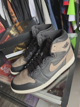 Air Jordan 1 Retro High Original Palomino • Pre-Owned [4398] - view 2