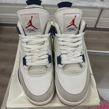 Air Jordan 4 Retro SB Navy • Pre-Owned [6764] - view 3