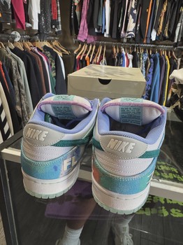 Nike SB Dunk Low Futura Laboratories Bleached Aqua • Pre-Owned [7480] - view 4