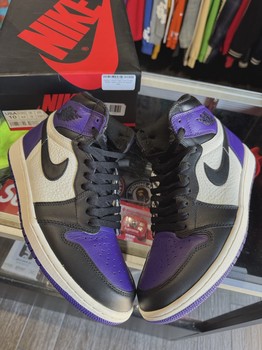 Air Jordan 1 Retro High Court Purple • Pre-Owned [7452] - photo 1