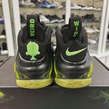 Nike Air Foamposite One ParaNorman • Pre-Owned [3564] - view 8