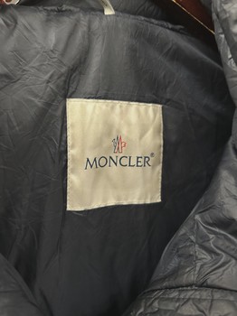 Moncler womens Puffer jacket navy • Pre-Owned [1155] - view 3
