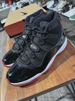 Air Jordan 11 Retro Playoffs Black Red (2019) • Pre-Owned [3692] - view 2