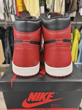 Air Jordan 1 Retro High Black Red Banned (2016) • Pre-Owned [1994] - view 4
