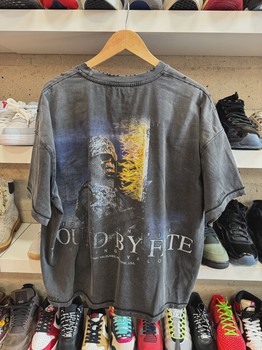 Vale Forever Lancelot Tee XXL • Pre-Owned [3993] - view 2