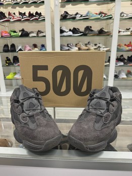 adidas Yeezy 500 Utility Black • Pre-Owned [6836] - view 2