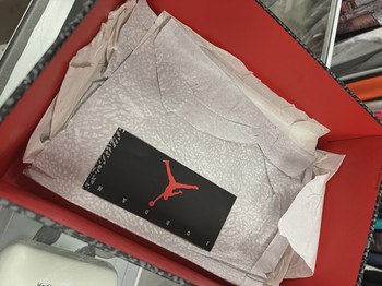 Jordan 3 Retro OG Black Cement (2024) • Pre-Owned [5100] - view 7