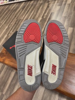 Air Jordan 3 Retro Original Black Cement (2024) • Pre-Owned [9112] - view 4