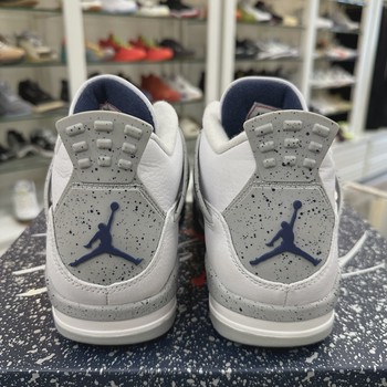 Air Jordan 4 Retro Midnight Navy • Pre-Owned [8663] - view 5