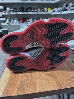 Air Jordan 11 Retro Playoffs Black Red (2019) • Pre-Owned [3692] - view 3