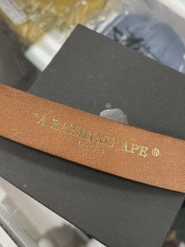 A Bathing Ape (BAPE) Logo Buckle Leather Belt • Pre-Owned [2469] - view 2