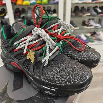 Nike Air Max Plus Homecoming Black • Pre-Owned [8915] - view 7