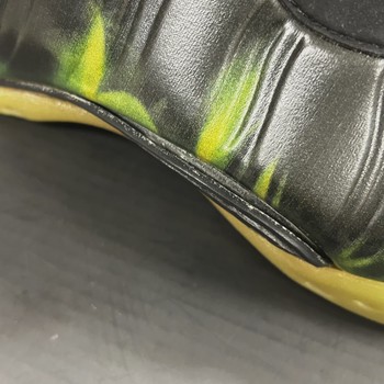 Nike Air Foamposite One ParaNorman • Pre-Owned [3564] - view 5