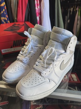 Air Jordan 1 Retro High '85 Neutral Grey • Pre-Owned [2950] - view 2
