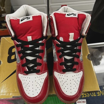 Nike SB Dunk High Shoe Goo • Pre-Owned [5653] - view 7