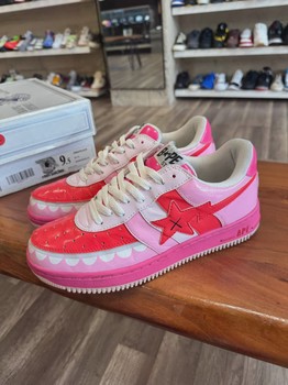 Kaws x Bapesta FS-029 Low Chompers Pink • Pre-Owned [2277] - view 2