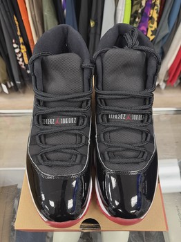 Air Jordan 11 Retro Bred 2019 • Pre-Owned [7820] - view 3