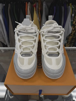 Louis Vuitton LV Skate Sneaker  • Pre-Owned [2662] - view 5