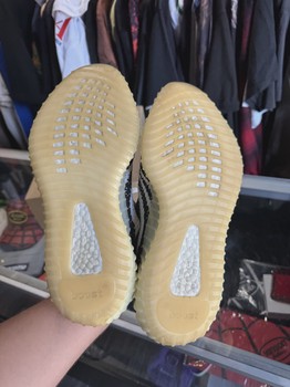 adidas Yeezy Boost 350 V2 Zebra • Pre-Owned [3645] - view 4