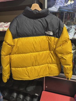 The North Face Puffer Jacket Yellow • Pre-Owned [5682] - view 2