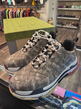 Balenciaga Gucci Triple S • Pre-Owned [4273] - view 2