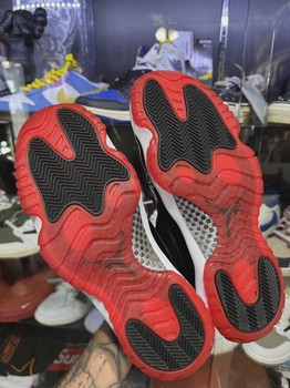 Air Jordan 11 Retro Playoffs Black Red (2019) No Box • Pre-Owned [0775] - view 3