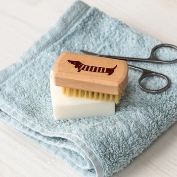 MINI WOODEN NAIL BRUSH - DOG